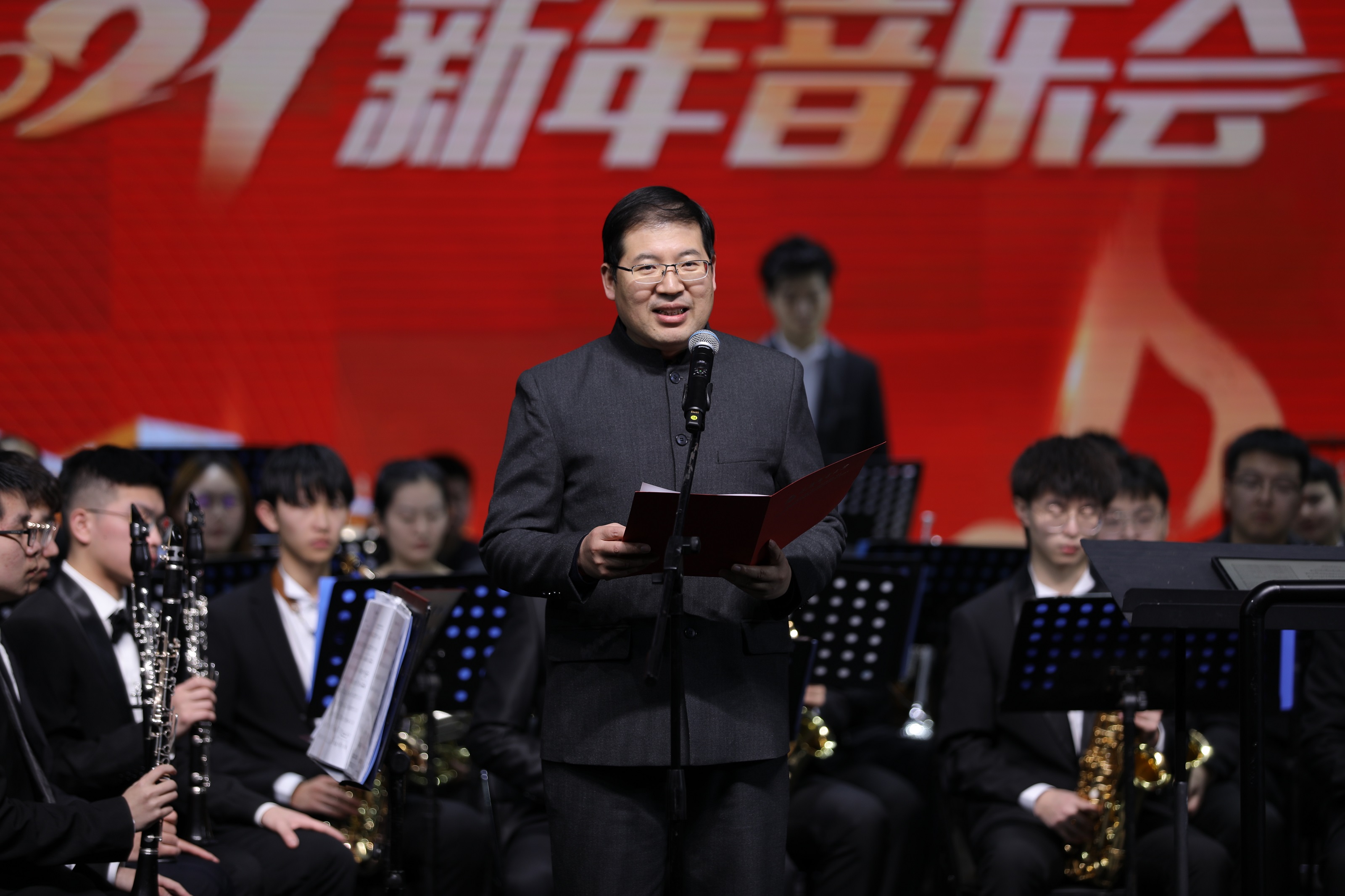 1609405006776068680.jpg 校长高新波致新年贺词.jpg