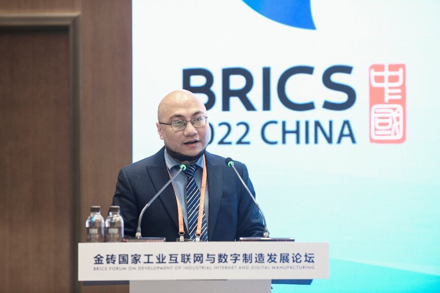 我校魏旻教授参加金砖国家工业互联网与数字制造发展论坛